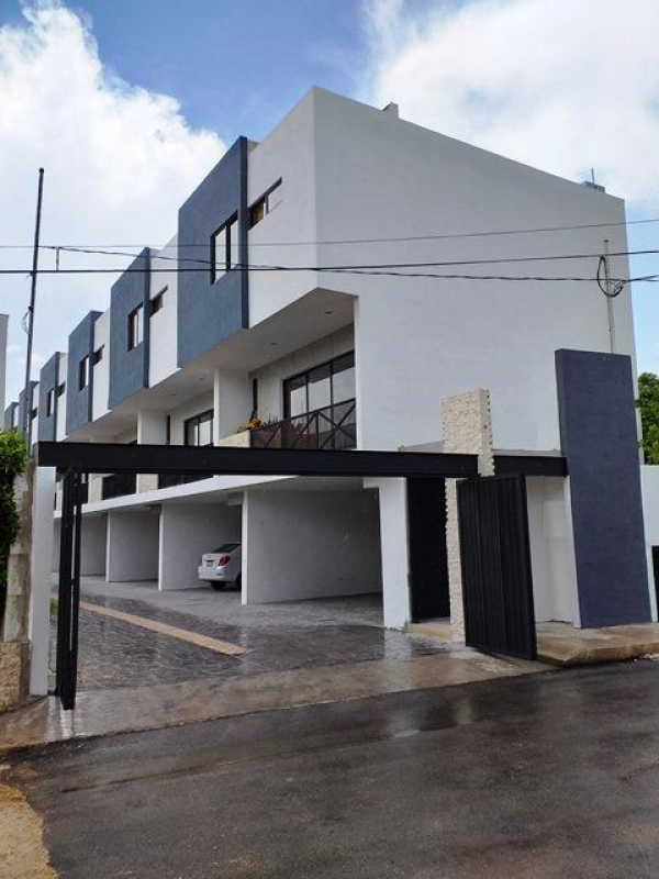 TOWNHOUSE EN RENTA